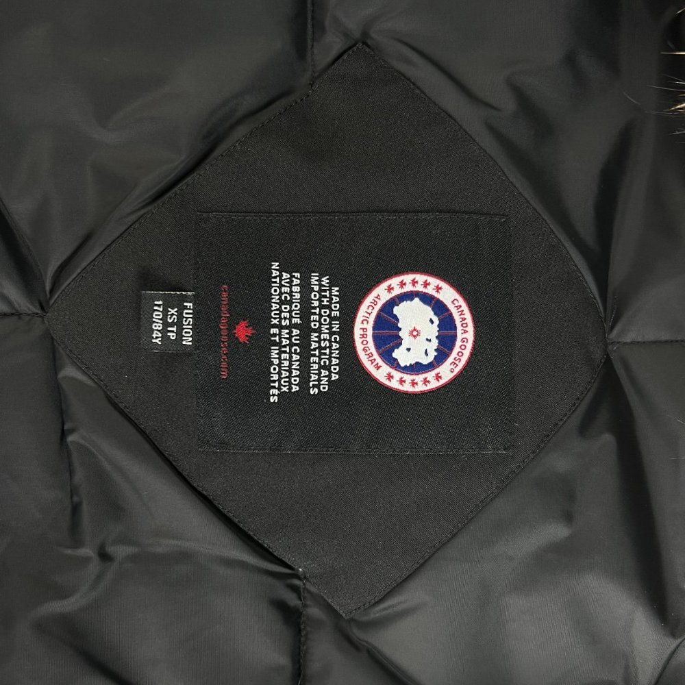 Canada Goose Black Down Jacket - Picture 3 of 13
